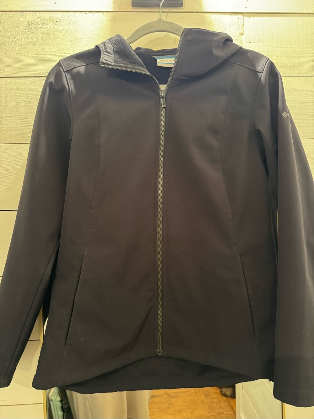 Columbia Women’s Black Softshell Jacket with Hood